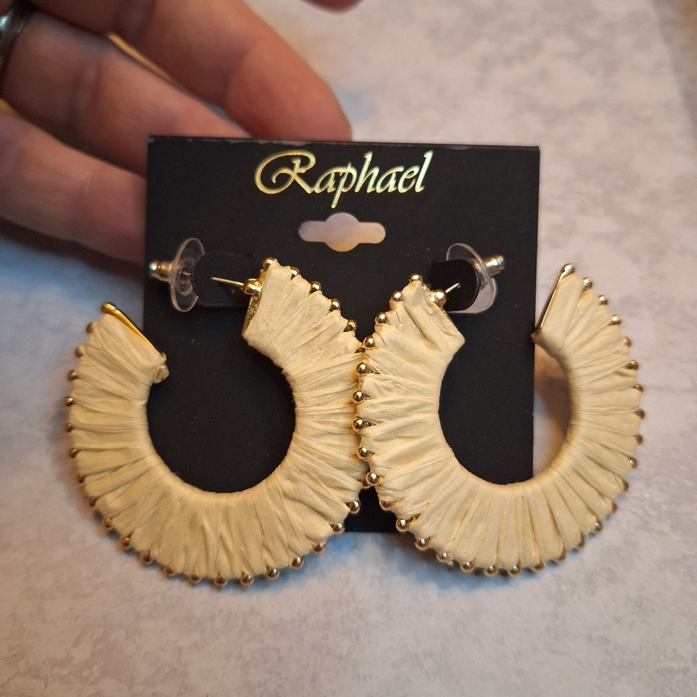 Raphael Cream and Gold Textured Earrings